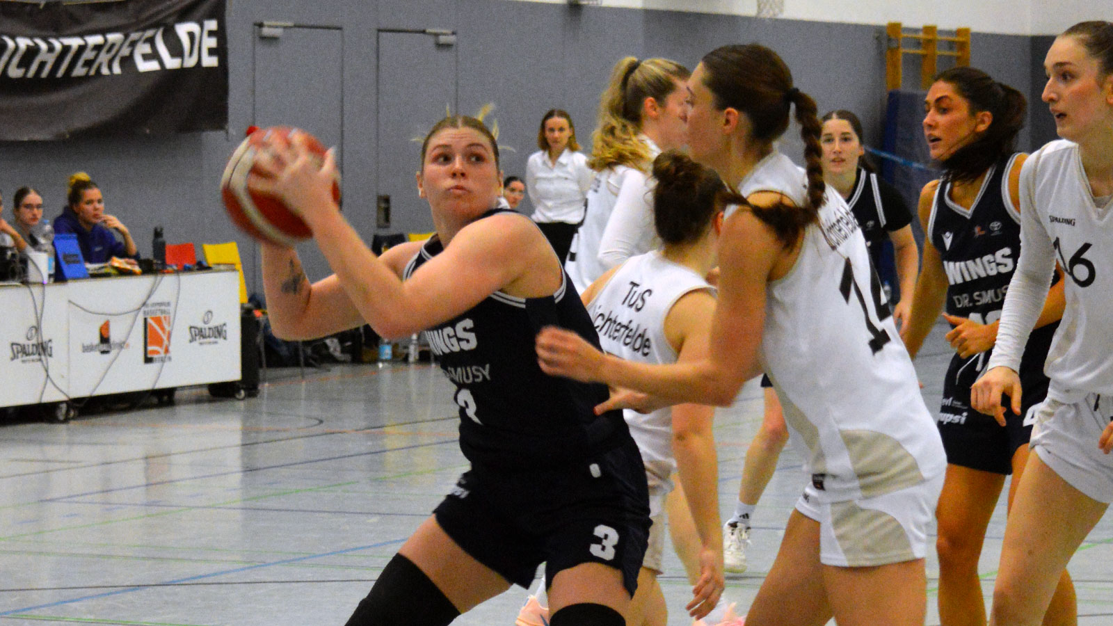 WINGS ringen Tusli 62:53 nieder