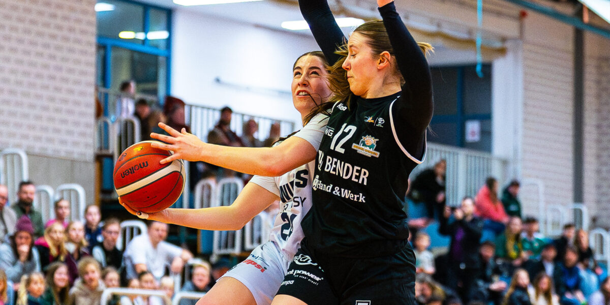 WINGS machen in Köln Werbung für Frauenbasketball
