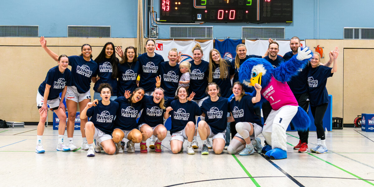 WINGS fliegen souverän ins FINAL4