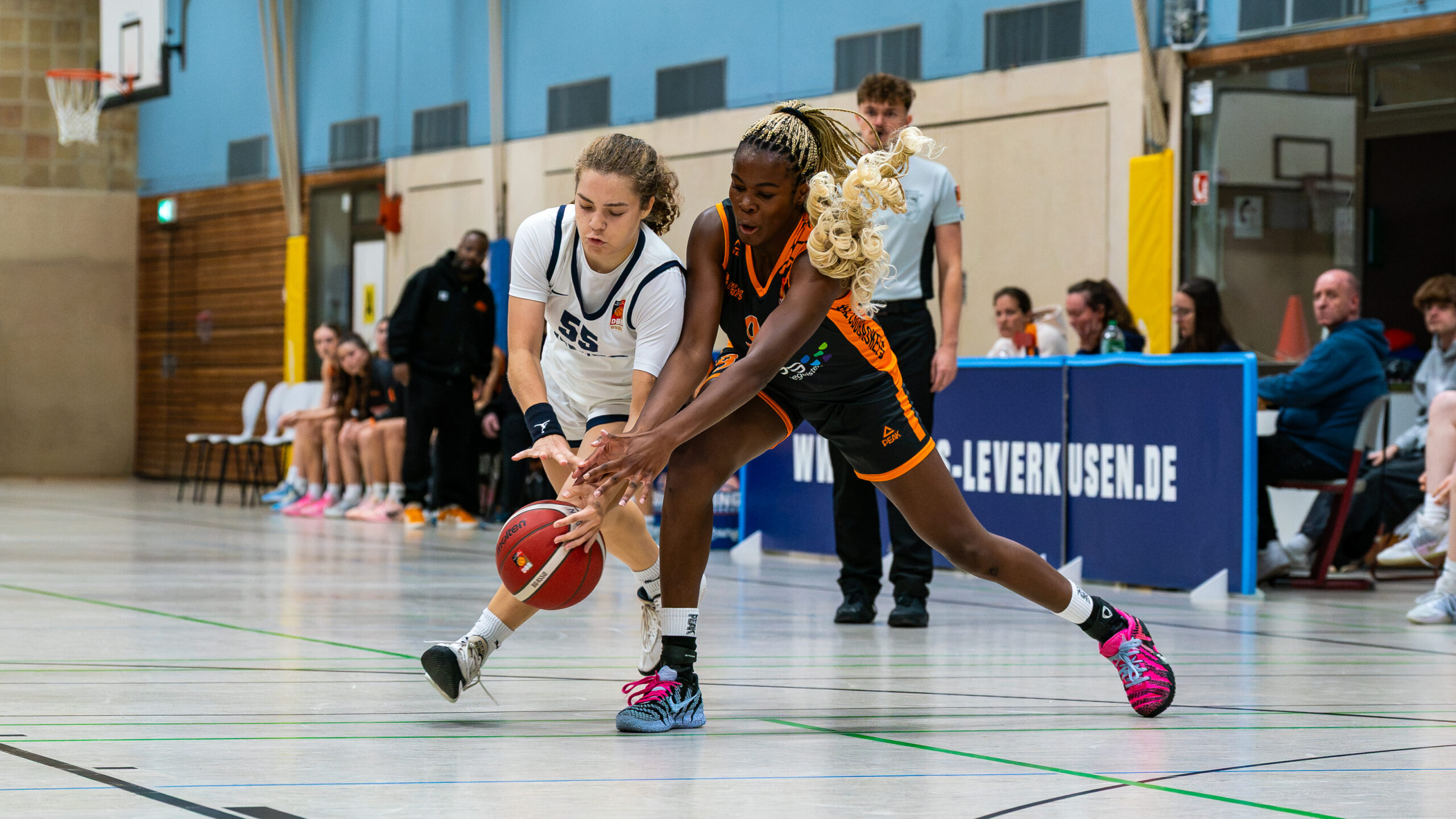 Gelungene WNBL-Premiere: WINGS schlagen Rhein-Main-Baskets